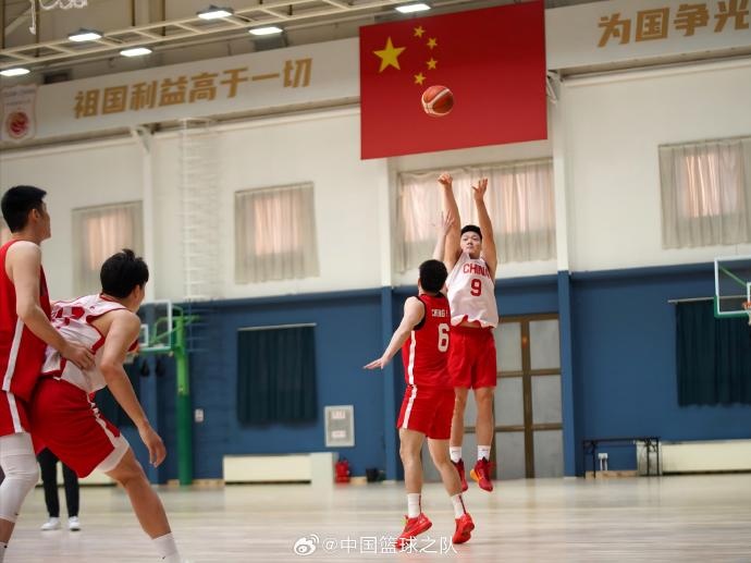  對抗訓練繼續！中國男籃最新訓練圖集新鮮出爐