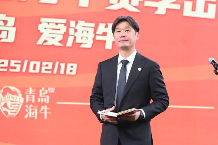  多名媒體人士點(diǎn)評海牛：引援老中青都有，就看李霄鵬的捏合能力了