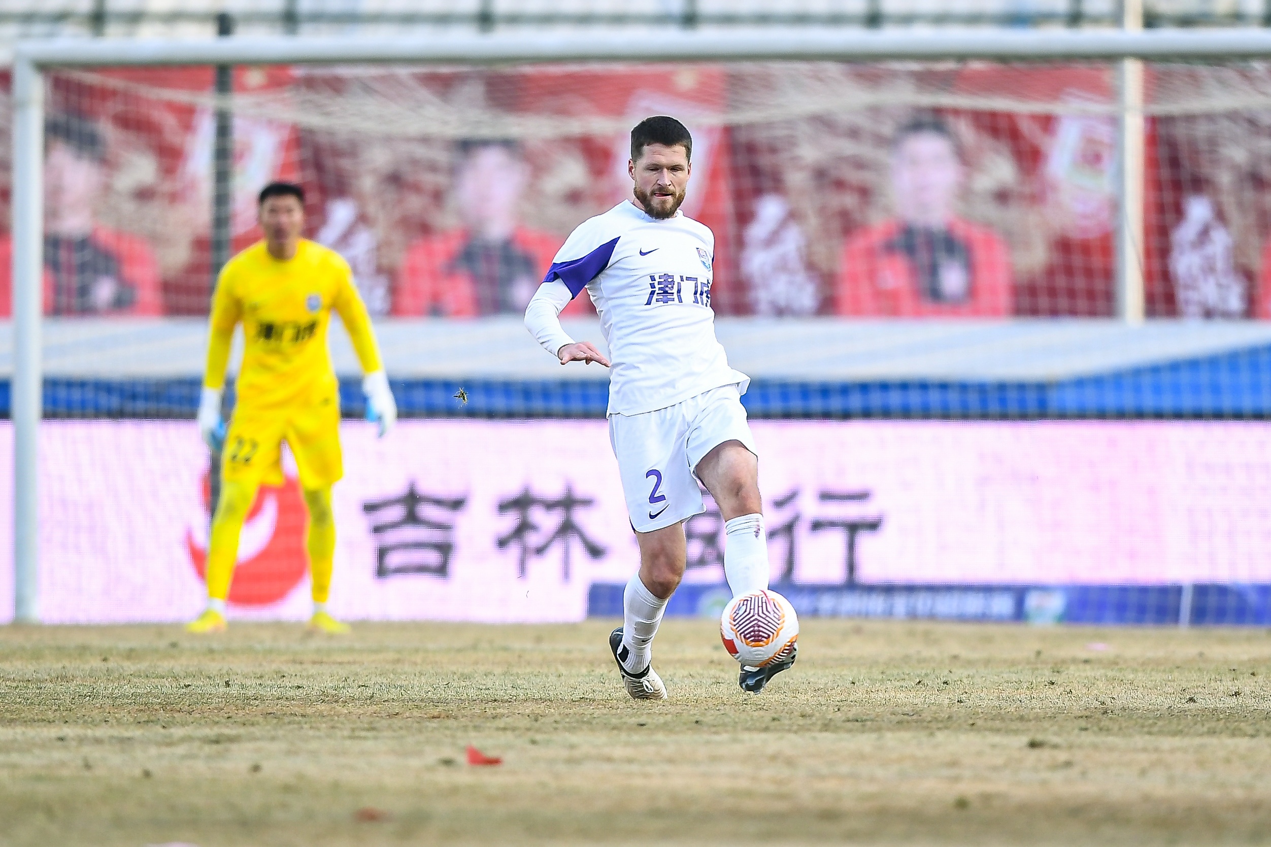  津門(mén)虎舊將亞冠對決格蘭特勝出，津媒：他離開(kāi)津門(mén)虎因存傷病隱患