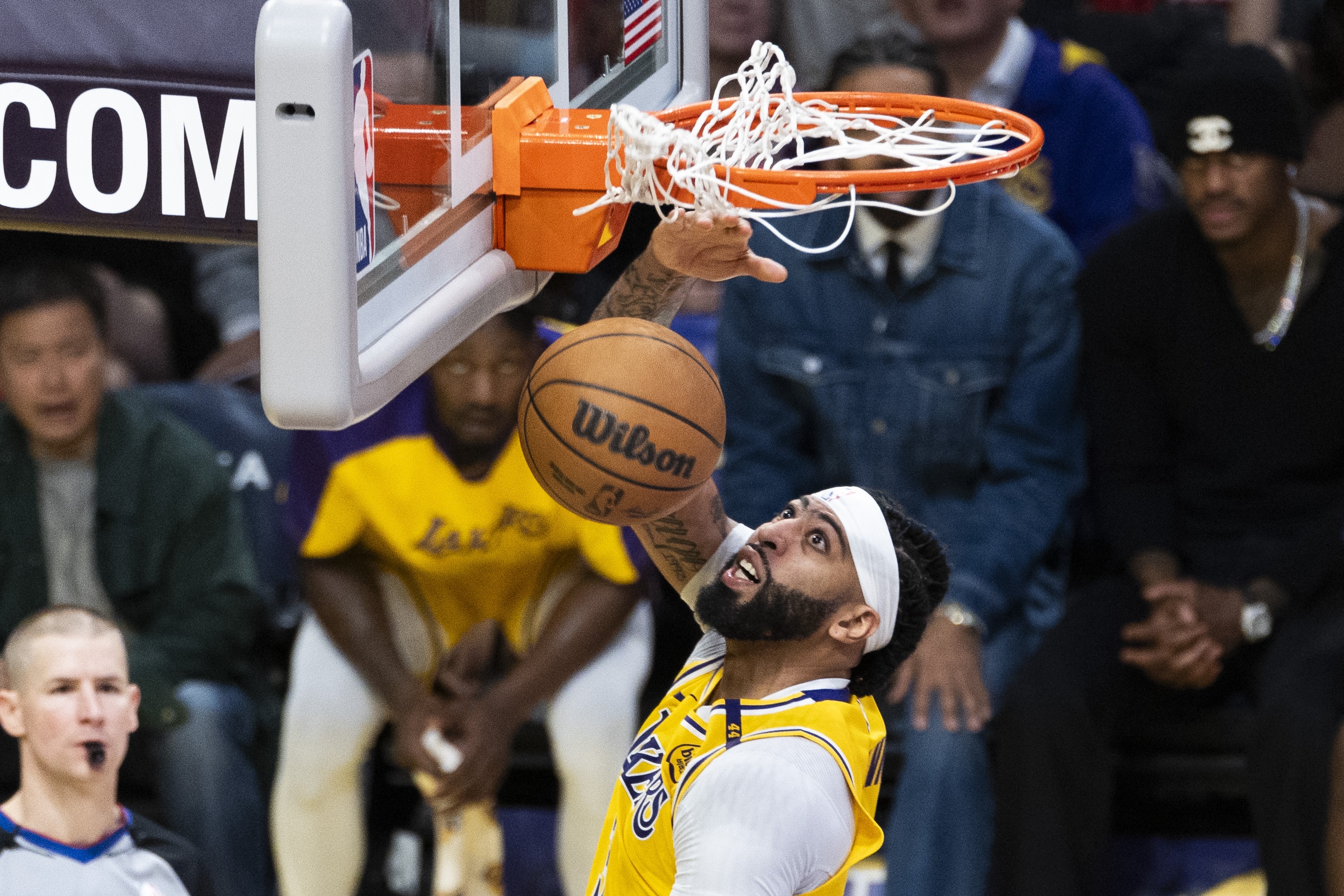  湖記：這是NBA乃至體育史上最重大、最讓人震驚的交易吧